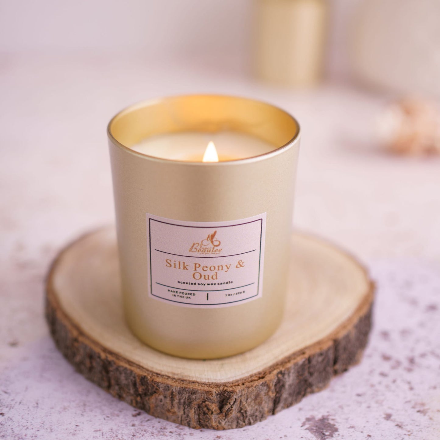 Silk Peony & Oud Scented Candle